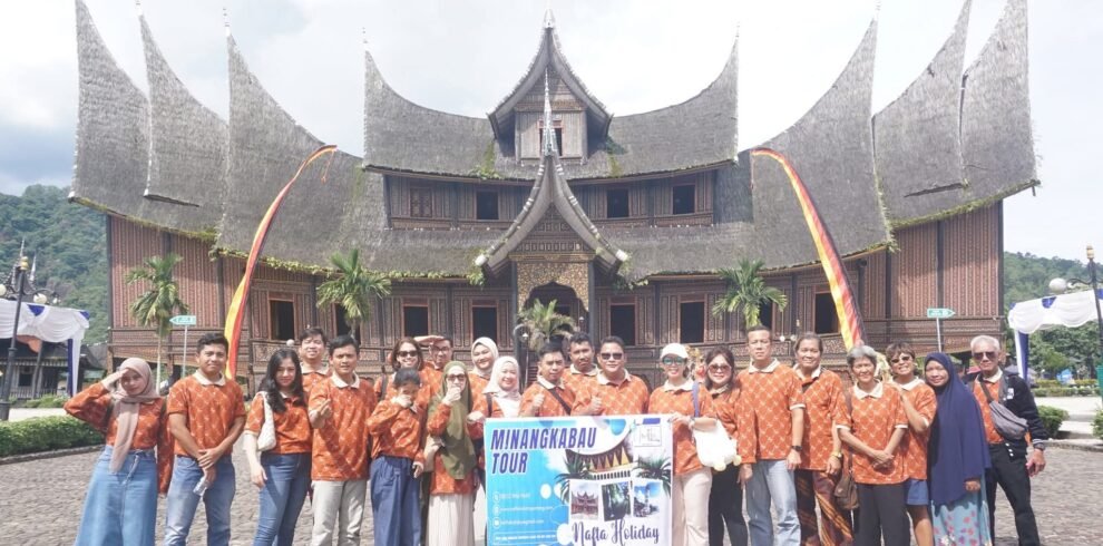 Tour Padang Bukittinggi